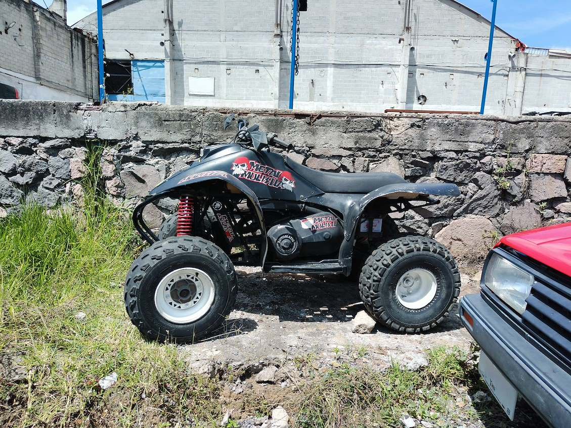 Lateral Cuatrimoto