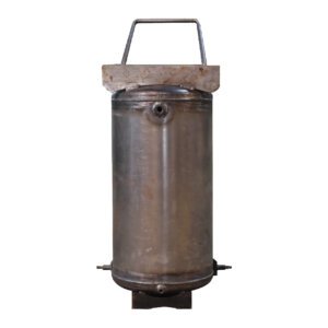 TANQUE DE 72 LITROS VERTICAL CON BASE DISEÑADO A 150 LBS